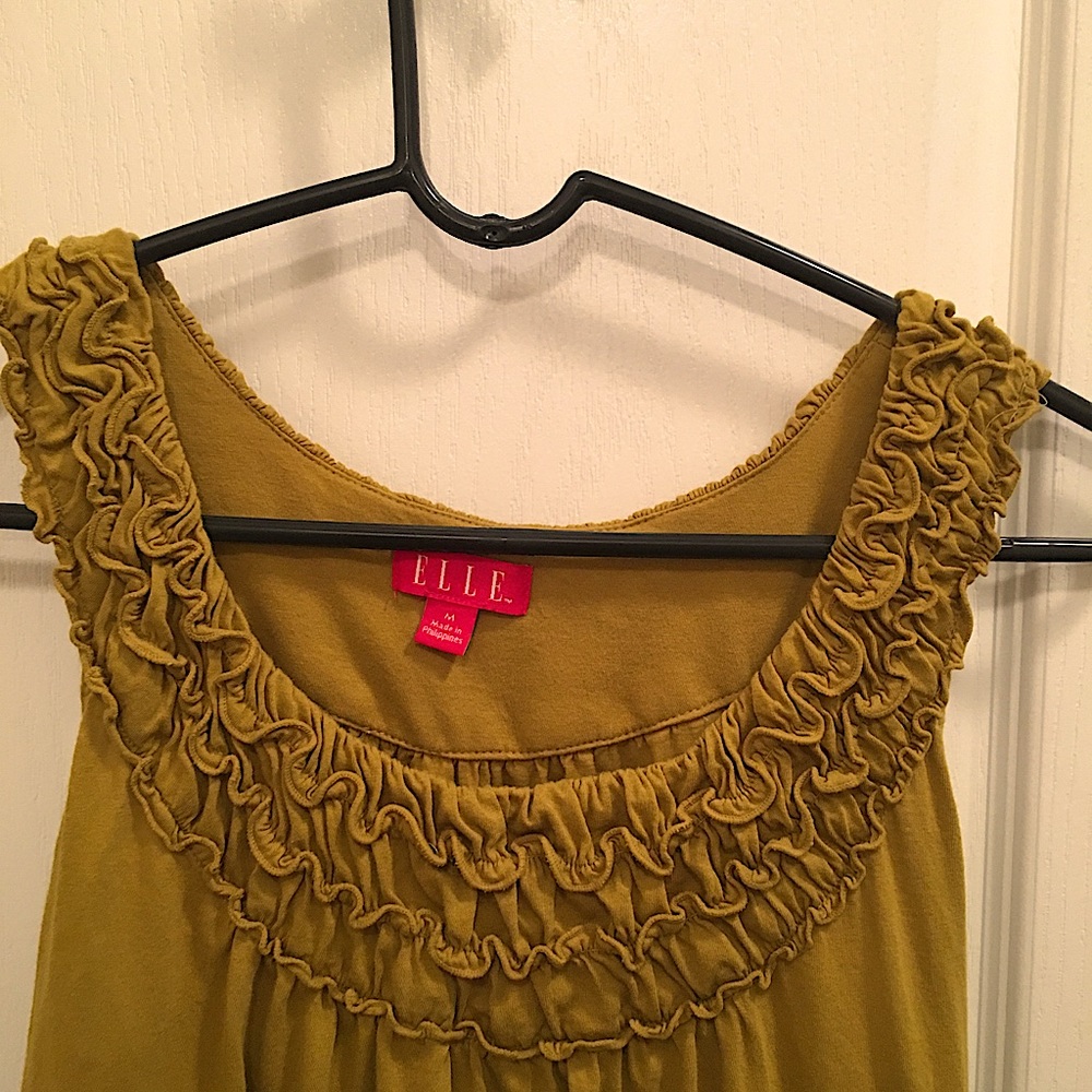 Elle Ruffled Top Medium - Picture 2 of 3